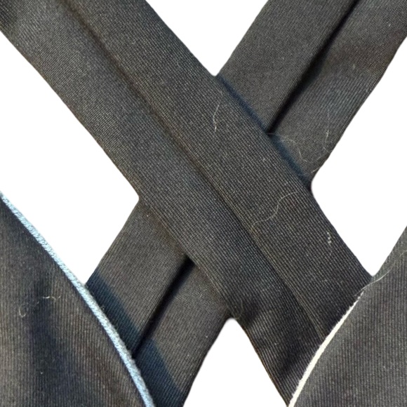 Born Primitive (EUC) Women’s Double Cross Sports Bra (Black) - Picture 4 of 9